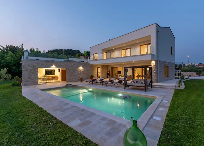 Casa Del Oro Villa *